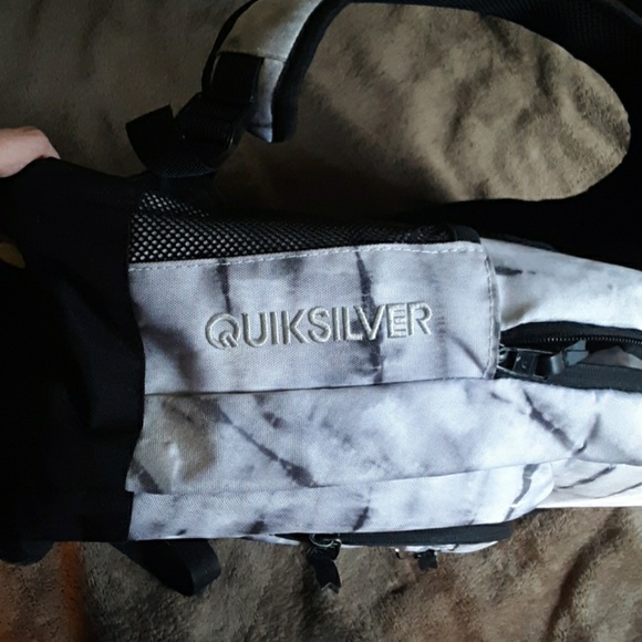 Backpack - Picture 4 of 4